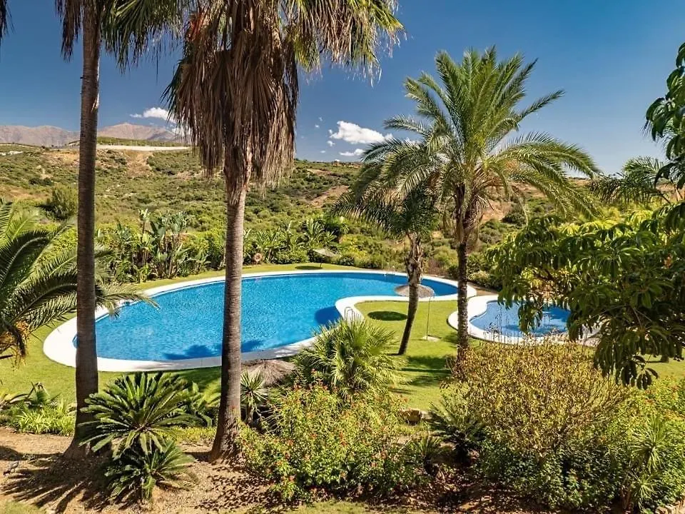 Penthouse Majestic Costa Golf Casares Apartment